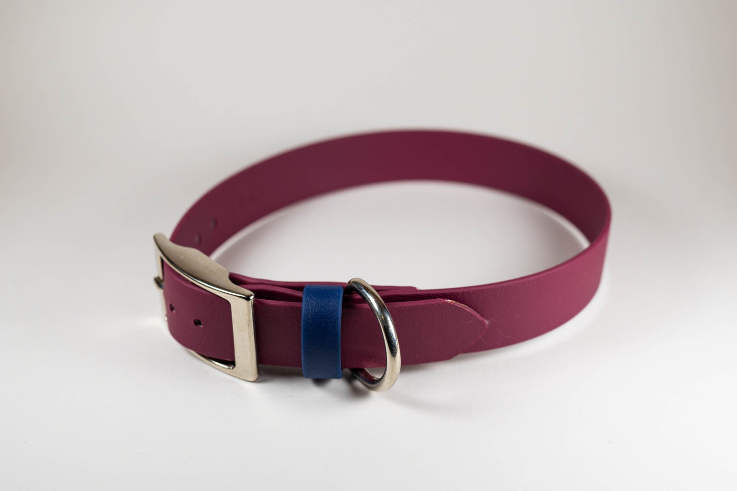 15-18" Maroon Collar